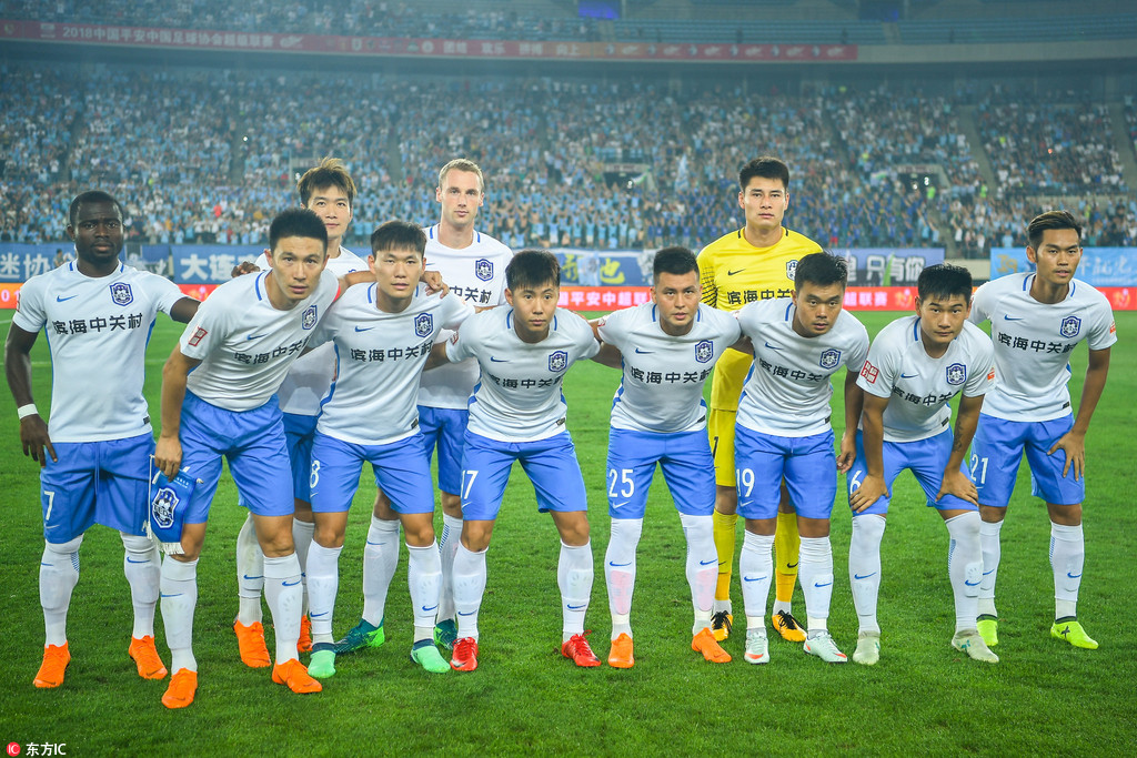 浦项铁人主帅：部分中后卫未能随队出征，其他球员可填补空缺（浦项铁人主帅：部分中卫缺席客场之旅，其余球员将顶上补缺）