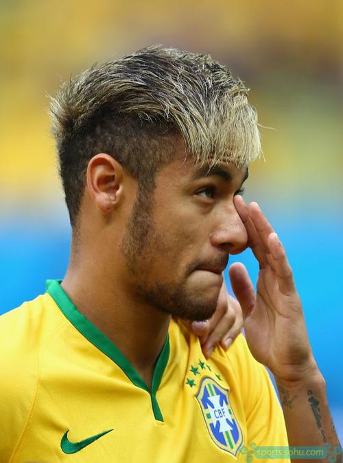 托莫里+加比亚+帕夫的防线米兰每142分钟丢1球，五大联赛第四（托莫里+加比亚+帕夫联袂，米兰142分钟才丢1球，防守效率居五大联赛第4）