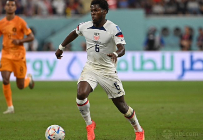 更属于每位 更属于每位